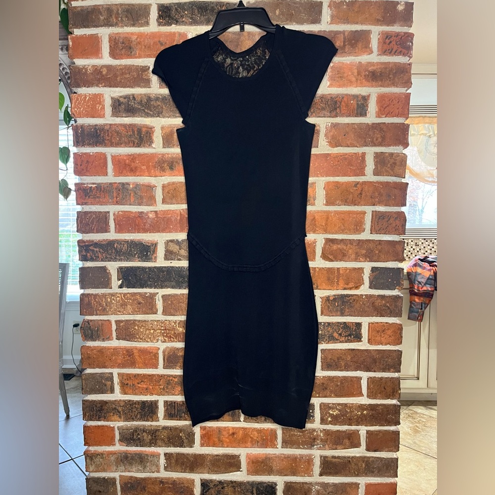 Capped Sleeve Bodycon with lace back Knit Dress